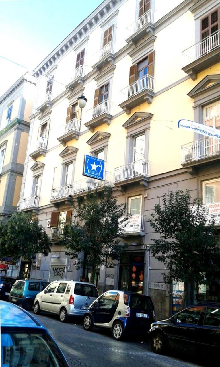 Case Vacanze " Il Duomo" Napoli Nápoles Exterior foto